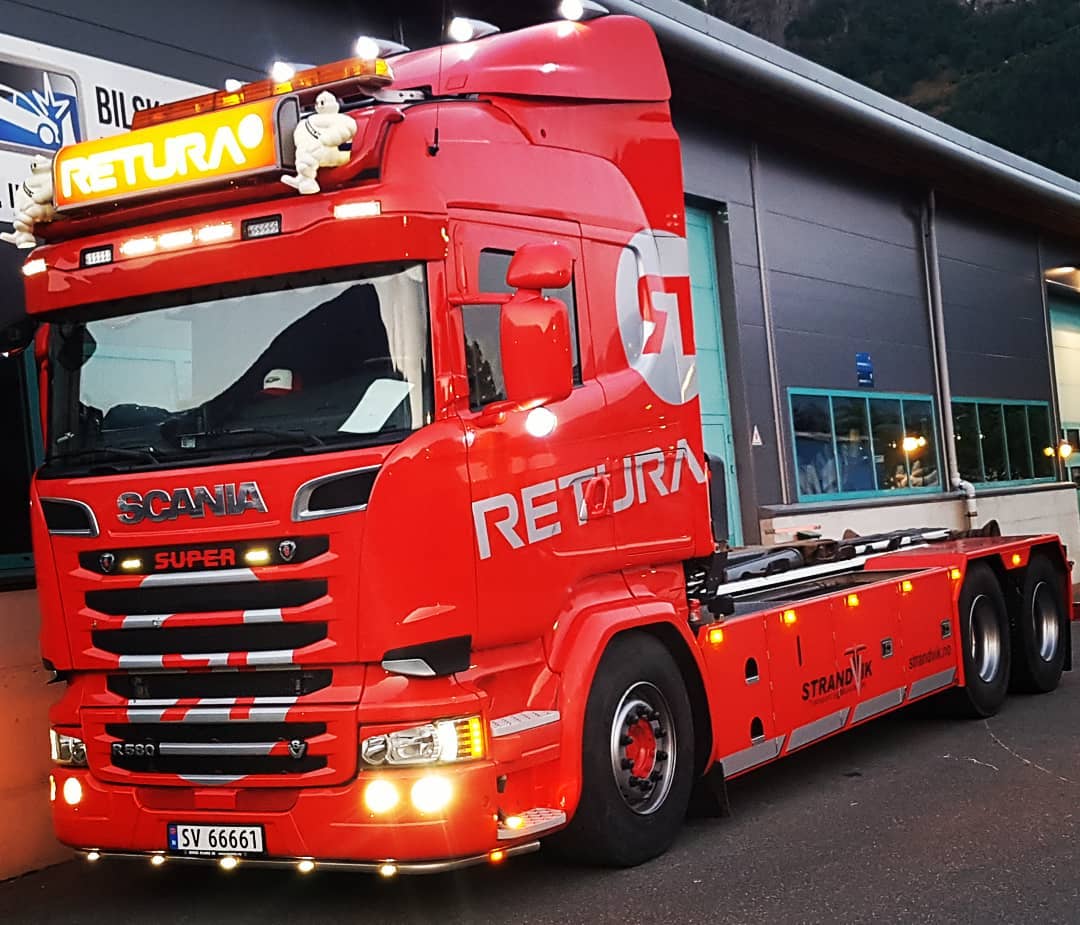 Truck photo 2